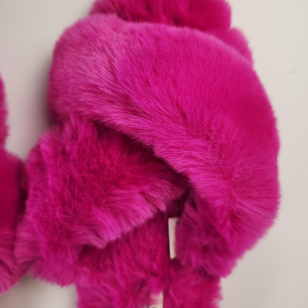 Jessica Simpson Pink Fuzzy Slippers Women's Size 9-10 - Picture 7 of 8
